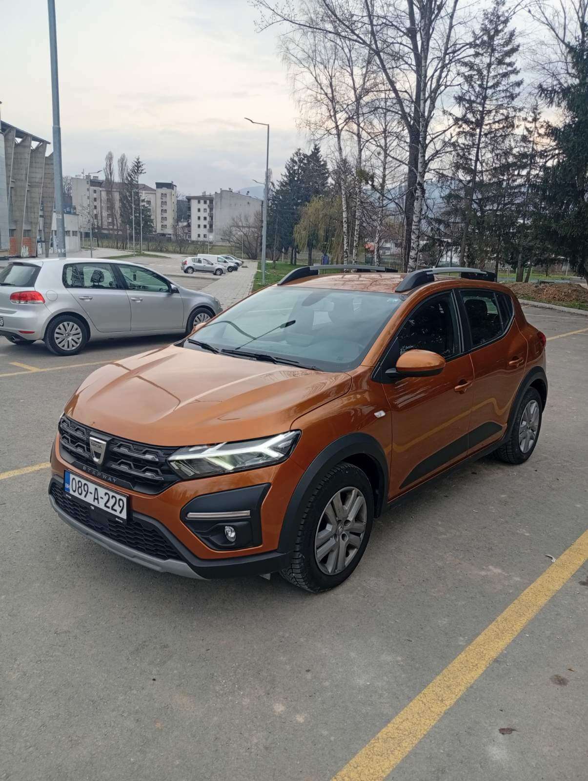 Dacia Sandero Stepway za iznajmljivanje u Sarajevu